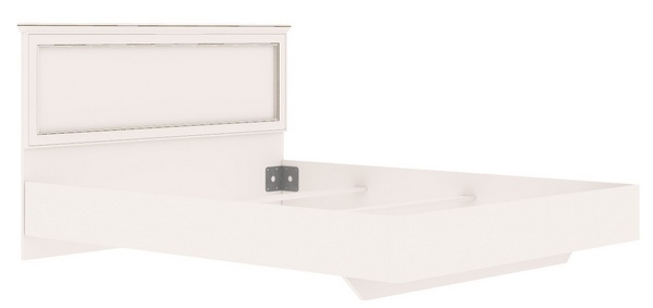 Кровать c металлическим основанием Кровать c металлическим основанием