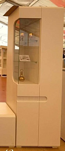 Шкаф с витриной