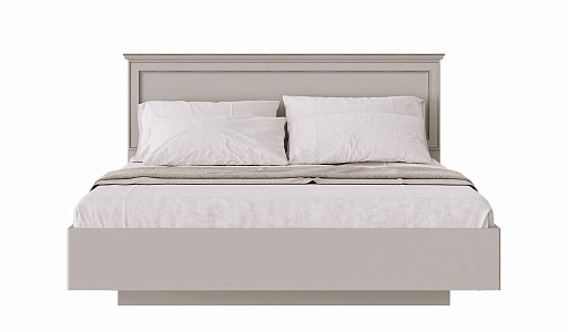 Кровать c металлическим основанием