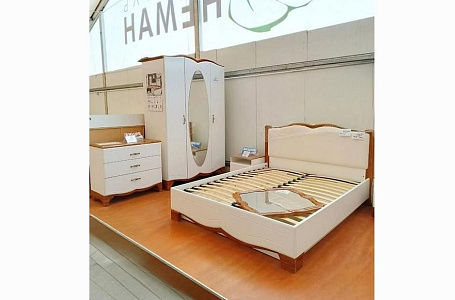 Тиффани Груша